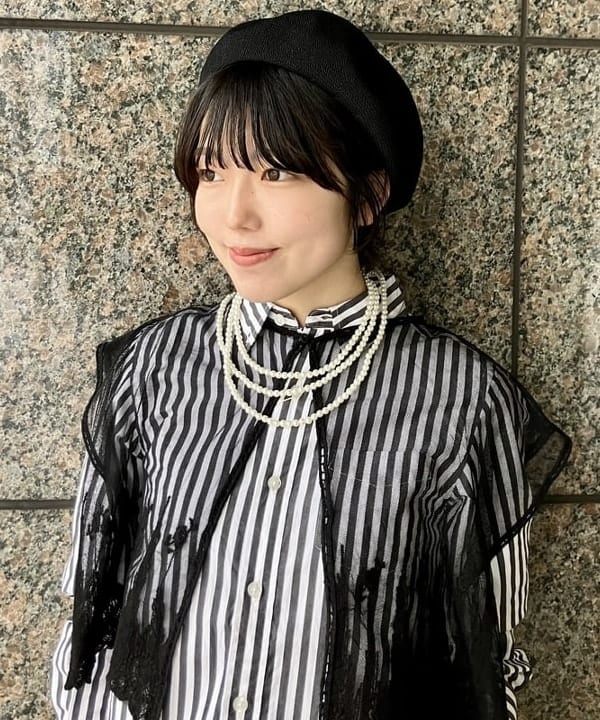 小原 もこさんの「BEAMS WOMEN｜ロゴ 刺繍 ベレー帽」を使ったコーディネート