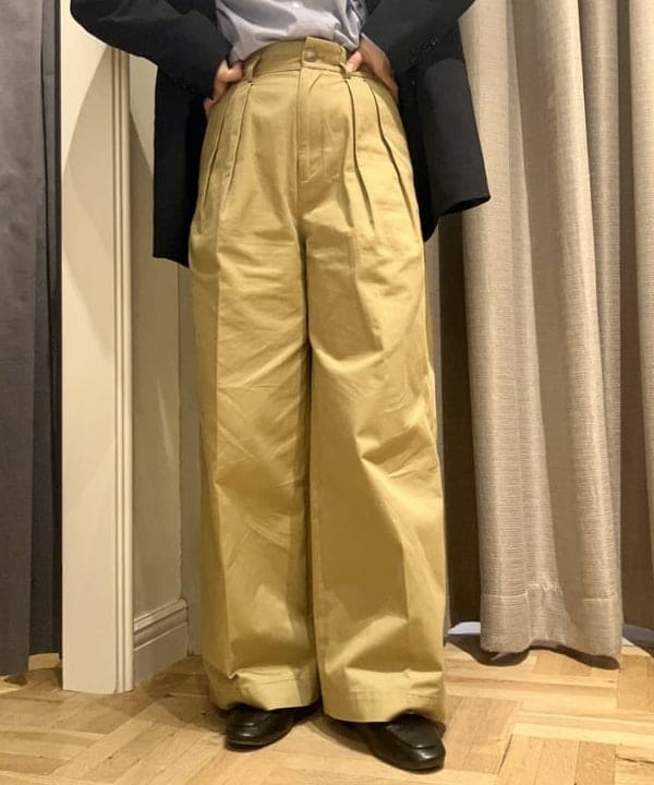 岡 妃呂美さんの「BEAMS WOMEN｜Oggi × Demi-Luxe BEAMS / ボクシー テーラードジャケット」を使ったコーディネート