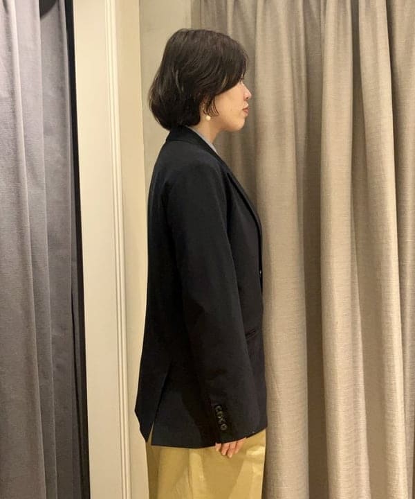 岡 妃呂美さんの「BEAMS WOMEN｜Oggi × Demi-Luxe BEAMS / ボクシー テーラードジャケット」を使ったコーディネート
