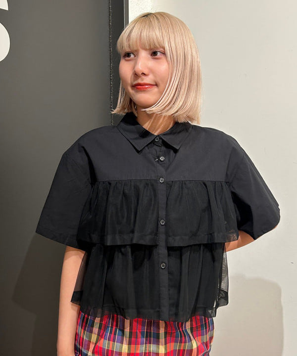 佐藤 亜美さんの「BEAMS WOMEN｜シアー ティアード クロップド シャツ」を使ったコーディネート