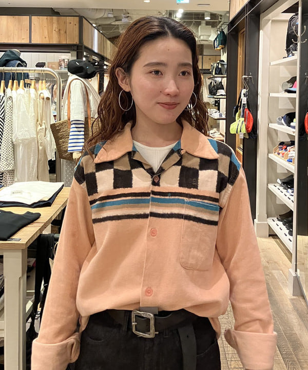モモさんの「BEAMS WOMEN｜フレア デニム パンツ」を使ったコーディネート