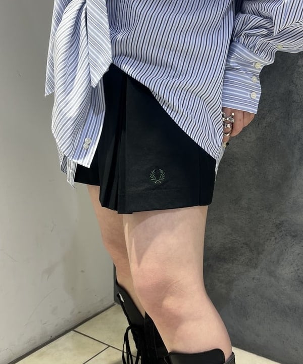 星野 真依さんの「BEAMS WOMEN｜【別注】FRED PERRY / Pleated Shorts」を使ったコーディネート