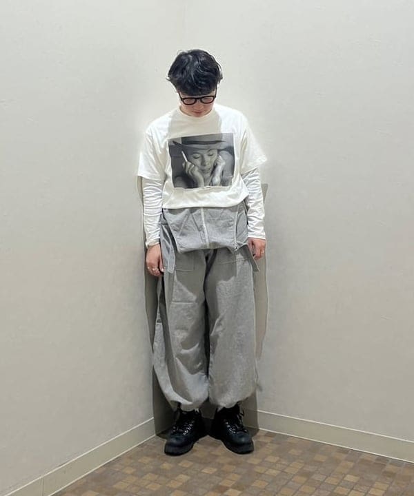 赤羽 花さんの「BEAMS WOMEN｜ダンガリー サロペット」を使ったコーディネート