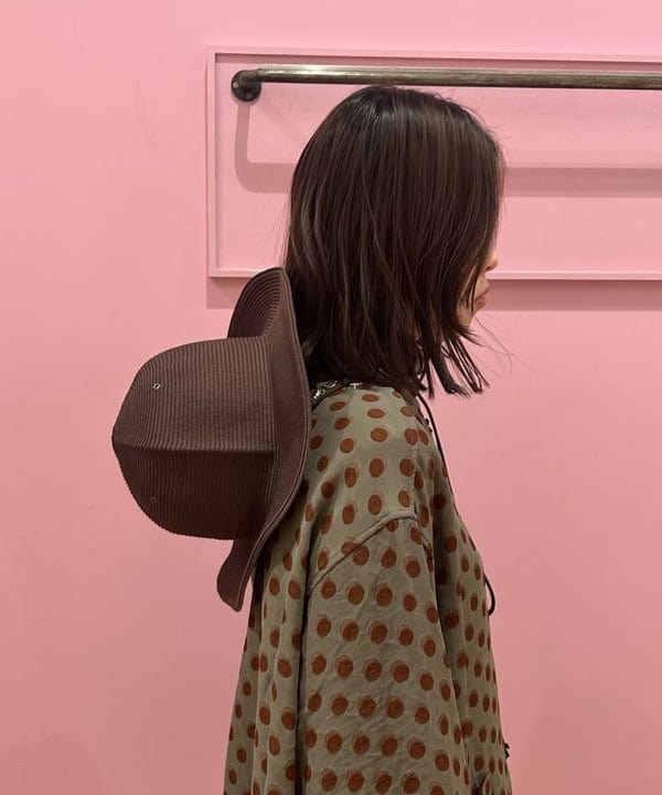 リズさんの「BEAMS WOMEN｜Paraboot / 別注 BAHAMAS」を使ったコーディネート