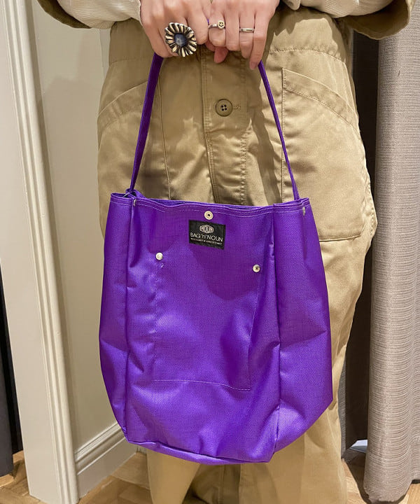コウリキ　マミさんの「BEAMS WOMEN｜BAG ‘n’ NOUN / TOOLBAG MONTANA 'MINI'」を使ったコーディネート