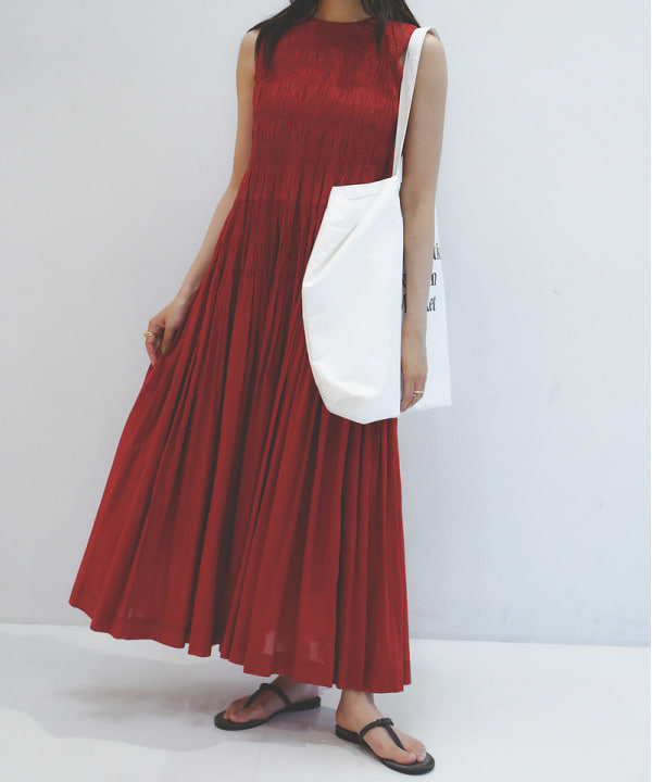cammyさんの「BEAMS WOMEN｜【別注】ne Quittez pas / ボイル シャーリング ワンピース」を使ったコーディネート