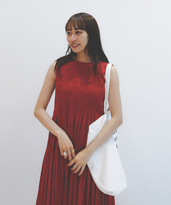 cammyさんの「BEAMS WOMEN｜【別注】ne Quittez pas / ボイル シャーリング ワンピース」を使ったコーディネート
