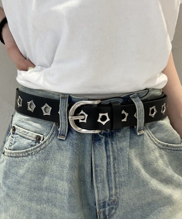 須賀さんの「BEAMS WOMEN｜LEVI’S(R) / BAGGY DAD ジーンズ」を使ったコーディネート