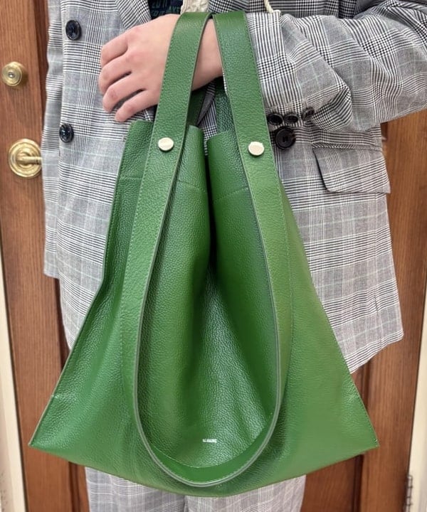 はっとりさんの「BEAMS WOMEN｜BEAURE &times; Ray BEAMS / 別注 2WAY バッグ」を使ったコーディネート