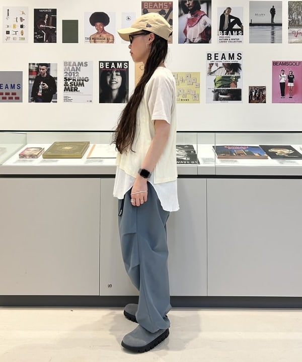 清水 彩乃さんの「BEAMS WOMEN｜【別注】NEW ERA / BB ロゴ タイプライター キャップ」を使ったコーディネート