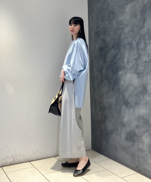 OSUMIさんの「BEAMS WOMEN｜ギャザー ショルダー ブラウス」を使ったコーディネート