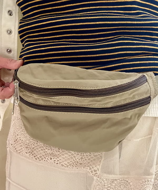 すぎやま えみさんの「orSlow / ヘリンボーン ツイル サマー ファティーグ パンツ」を使ったコーディネート