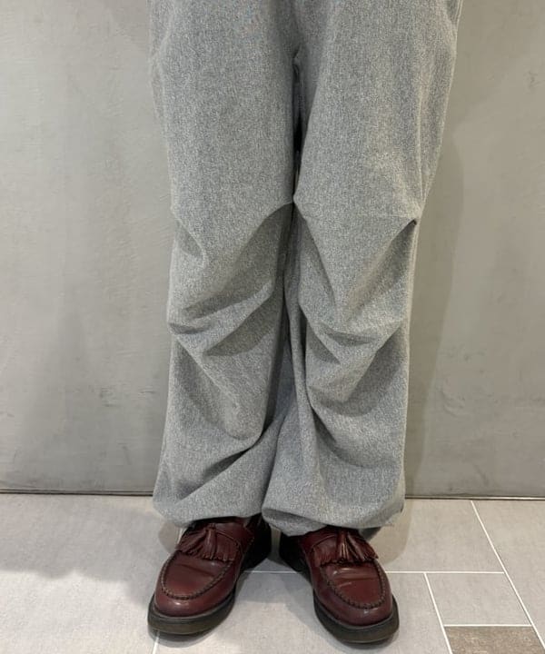 大石彩可さんの「BEAMS WOMEN｜【別注】Champion / リバースウィーブ(R) ミリタリー パンツ」を使ったコーディネート