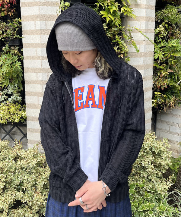 菊田 悠さんの「BEAMS WOMEN｜【別注】Champion "BEAMS" LOGO T-Shirts」を使ったコーディネート