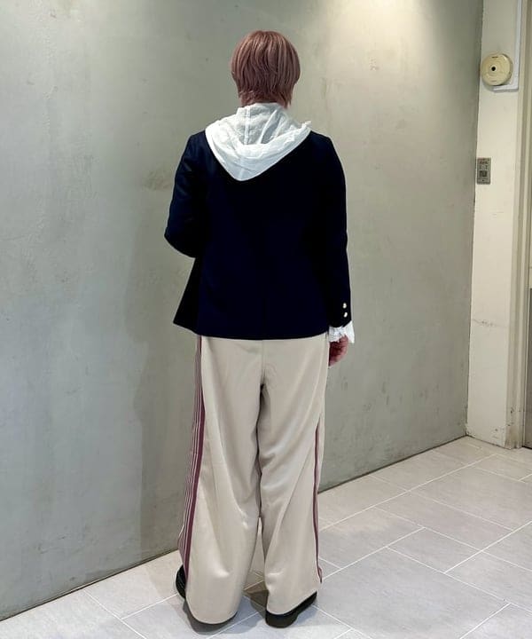 スミレさんの「BEAMS WOMEN｜BEAMS BOY / ポリエステル ウール 3ボタン ブレザー」を使ったコーディネート