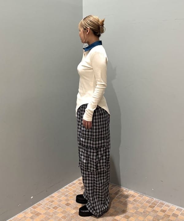 あすかさんの「BEAMS WOMEN｜チェック カーゴ イージーパンツ」を使ったコーディネート