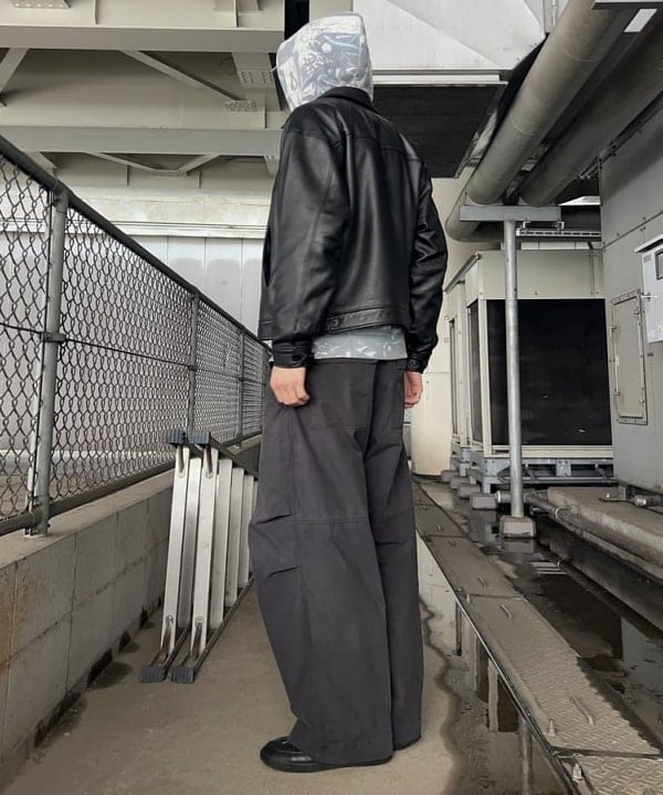 タマイユウトさんの「BEAMS WOMEN｜ワイドフィット レザー ジップブルゾン」を使ったコーディネート