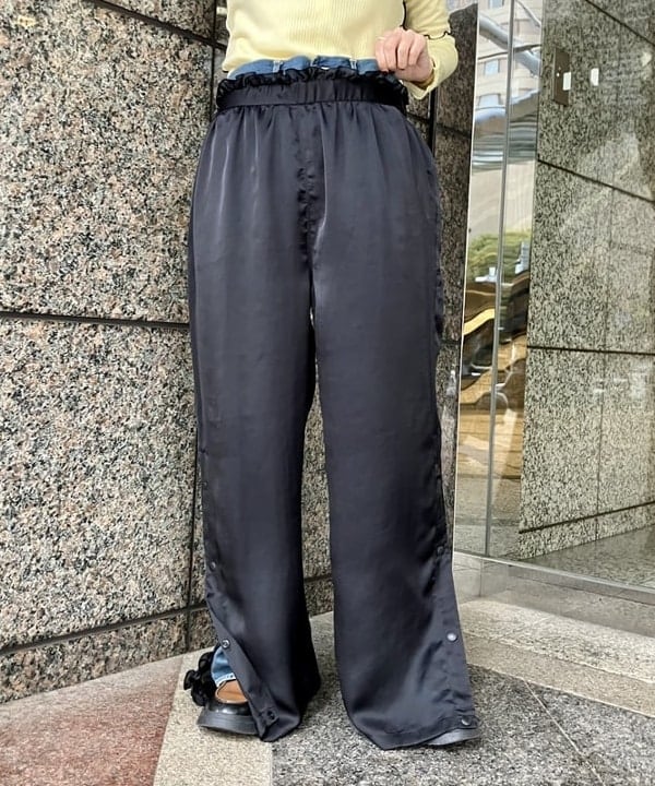 小原 もこさんの「BEAMS WOMEN｜maturely / バルーン ギャザー ブルゾン」を使ったコーディネート