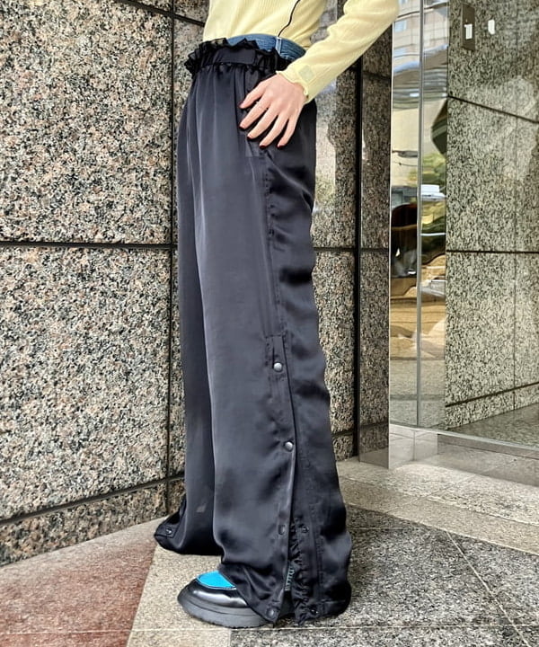 小原 もこさんの「BEAMS WOMEN｜maturely / バルーン ギャザー ブルゾン」を使ったコーディネート
