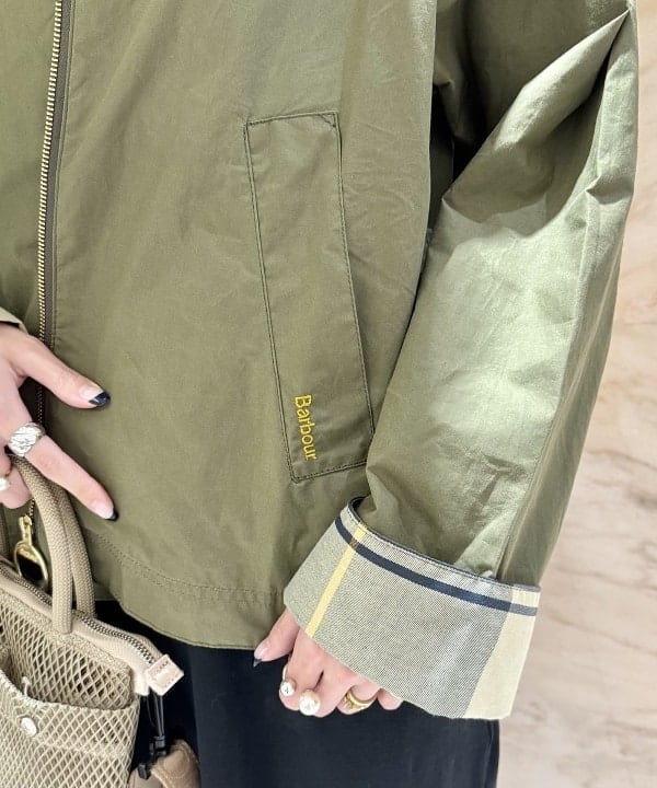 SANOさんの「BEAMS WOMEN｜NOMADIS / HELMET MESH Petit ショルダーバッグ」を使ったコーディネート