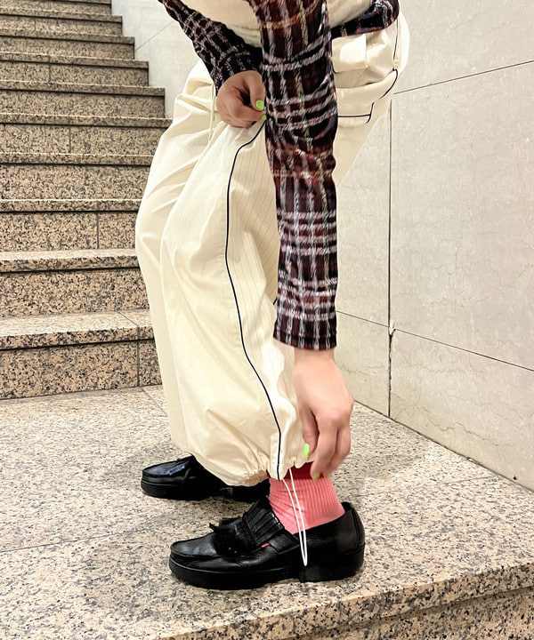 あさひさんの「BEAMS WOMEN｜シアー プリント クルーネック Tシャツ」を使ったコーディネート