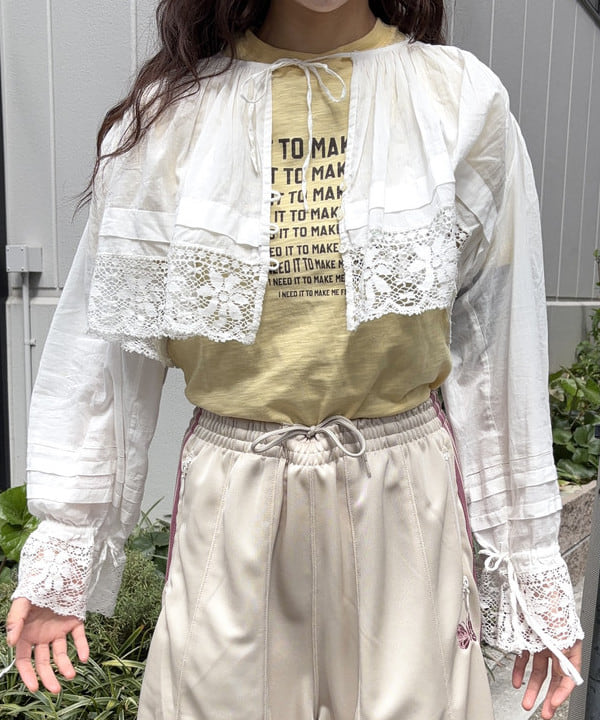 み　う　ちさんの「BEAMS WOMEN｜ヴィンテージ レース ブラウス」を使ったコーディネート