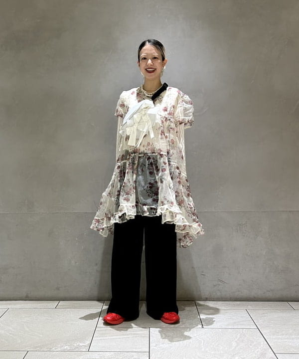 ササキさんの「BEAMS WOMEN｜フラワー パール ネックレス」を使ったコーディネート