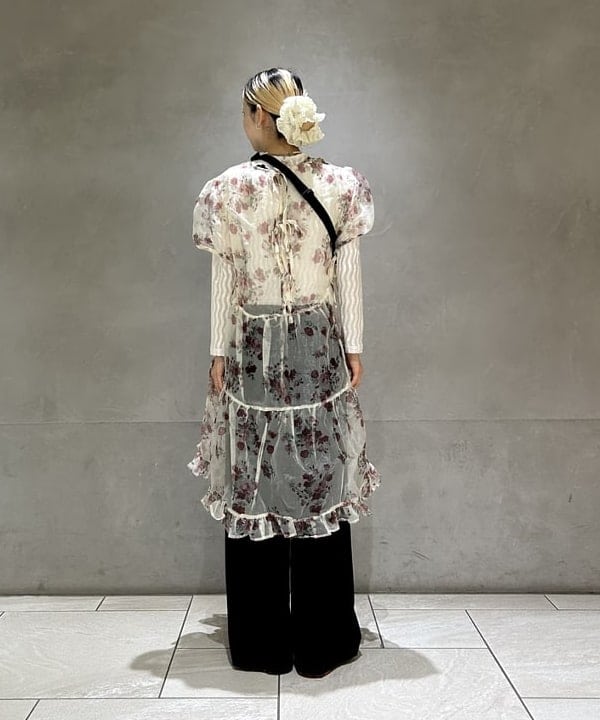 ササキさんの「BEAMS WOMEN｜フラワー パール ネックレス」を使ったコーディネート