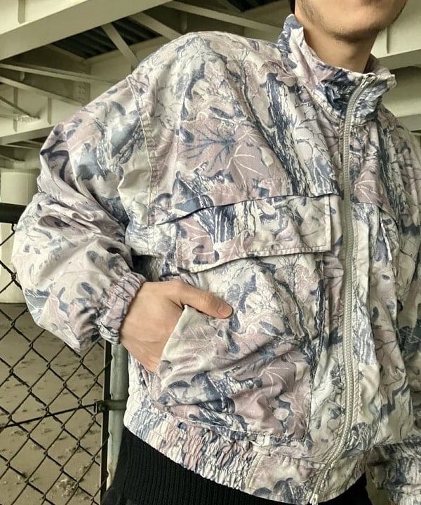 高遠 恒巳さんの「BEAMS WOMEN｜総柄 ウェイディングブルゾン」を使ったコーディネート