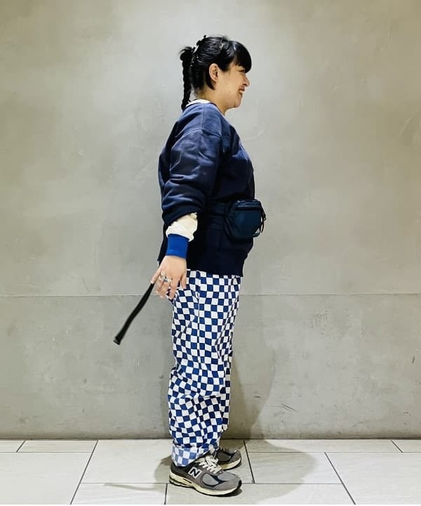 佐藤 歩さんの「BEAMS WOMEN｜テープ リボン バレッタ」を使ったコーディネート