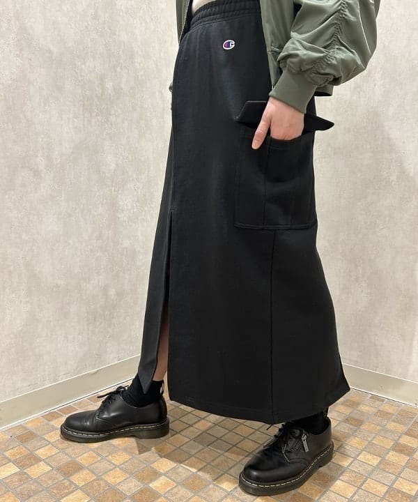 Sakiさんの「BEAMS WOMEN｜【別注】Champion / ロングスカート」を使ったコーディネート