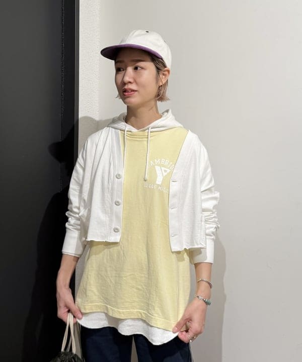 Kaoru Sakumaさんの「BEAMS WOMEN｜カットオフ Vネック カーディガン」を使ったコーディネート