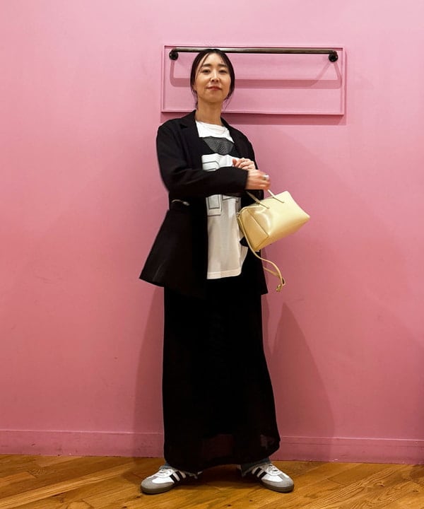 川口 恵さんの「BEAMS WOMEN｜ジップ ポケット 4ボタン ダブル ジャケット 25SS」を使ったコーディネート