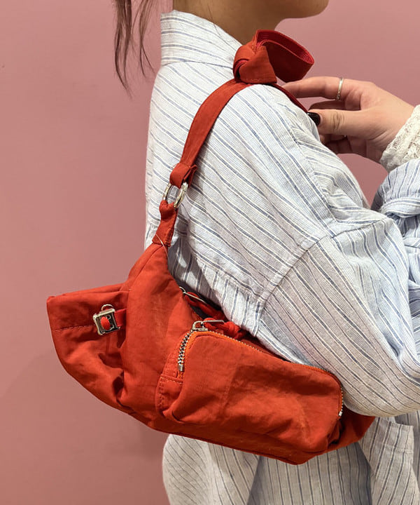 シオンさんの「BEAMS WOMEN｜ストライプ チェック ビッグ ジャケット」を使ったコーディネート