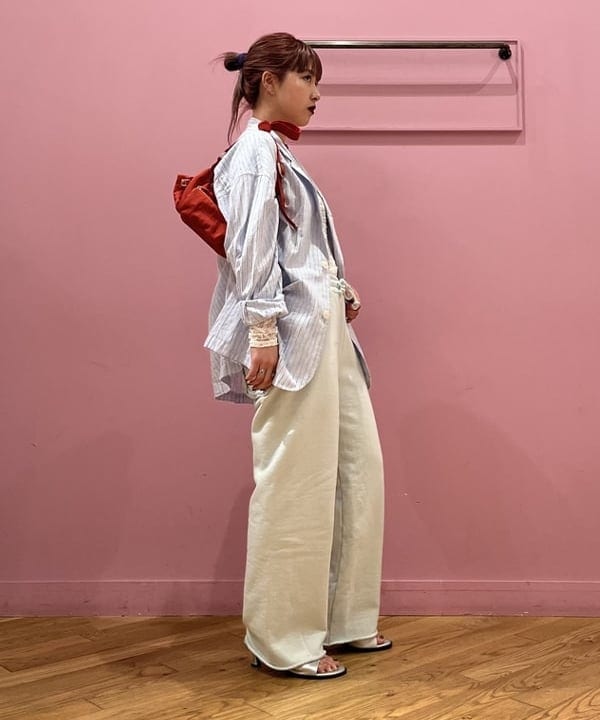 シオンさんの「BEAMS WOMEN｜ストライプ チェック ビッグ ジャケット」を使ったコーディネート