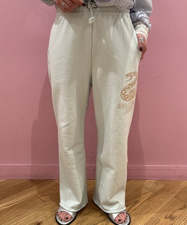 シオンさんの「BEAMS WOMEN｜ストライプ チェック ビッグ ジャケット」を使ったコーディネート