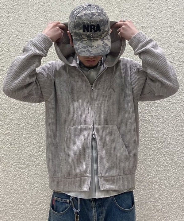 Lazzyさんの「メッシュ フーディー」を使ったコーディネート