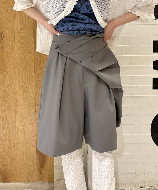 amaさんの「BEAMS WOMEN｜サイド スリット レギンス」を使ったコーディネート
