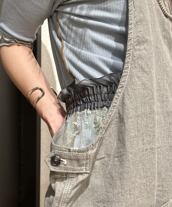 安藤 菜央さんの「BEAMS WOMEN｜maturely / リブ トリム ＆ メロー」を使ったコーディネート