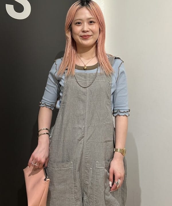 安藤 菜央さんの「BEAMS WOMEN｜maturely / リブ トリム ＆ メロー」を使ったコーディネート