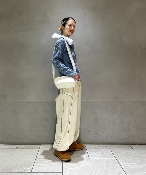 ササキさんの「BEAMS WOMEN｜ストライプ シャーリング ジップ シャツ」を使ったコーディネート