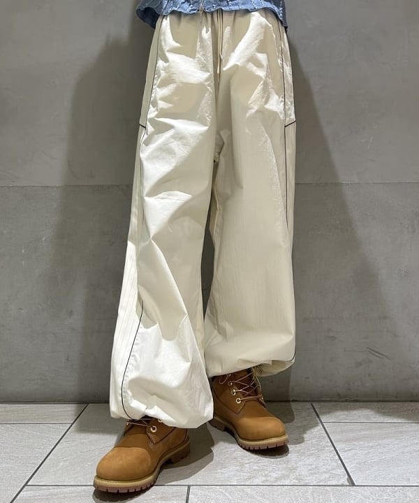 ササキさんの「BEAMS WOMEN｜ストライプ シャーリング ジップ シャツ」を使ったコーディネート
