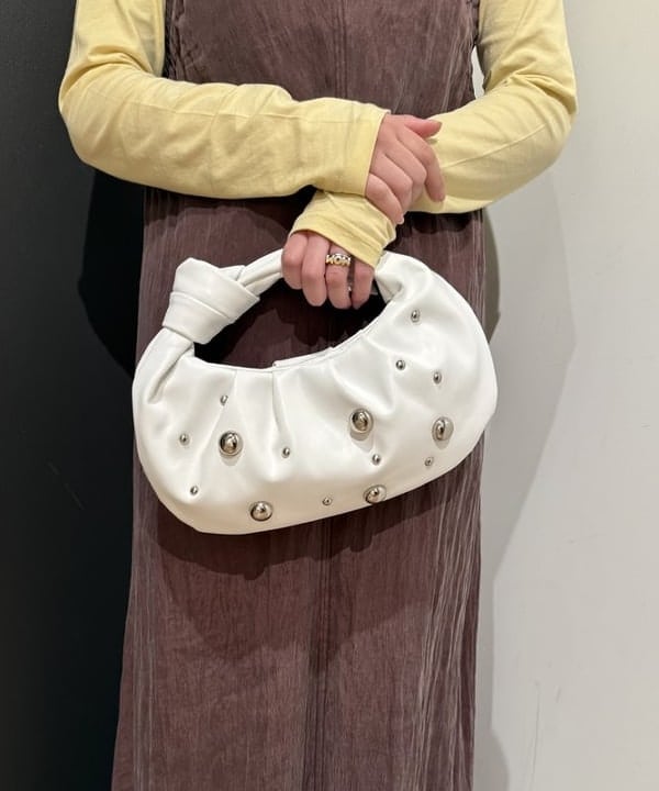Ito_ririkaさんの「BEAMS WOMEN｜ベーシック ロングスリーブ Tシャツ」を使ったコーディネート