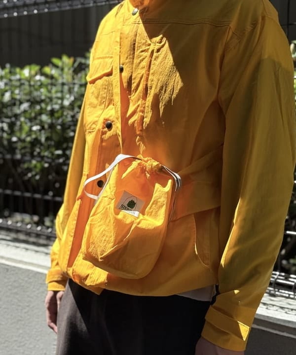 植木 竜也さんの「BEAMS WOMEN｜【別注】SIERRA DESIGNS / PACKABLE PANAMINT PARKA」を使ったコーディネート