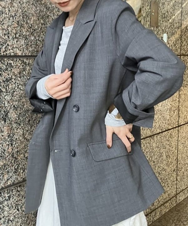 多田 日奈子さんの「BEAMS WOMEN｜ドビー フリル スカート」を使ったコーディネート