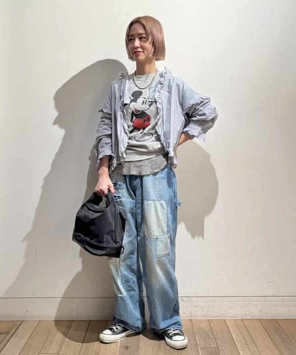 Kaoru Sakumaさんの「BEAMS WOMEN｜【別注】Lee / ダメージ & リペア ペインター パンツ」を使ったコーディネート