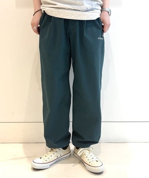 カスタニ モモノさんの「BEAMS WOMEN｜【別注】Champion / プリント ラグラン Tシャツ」を使ったコーディネート