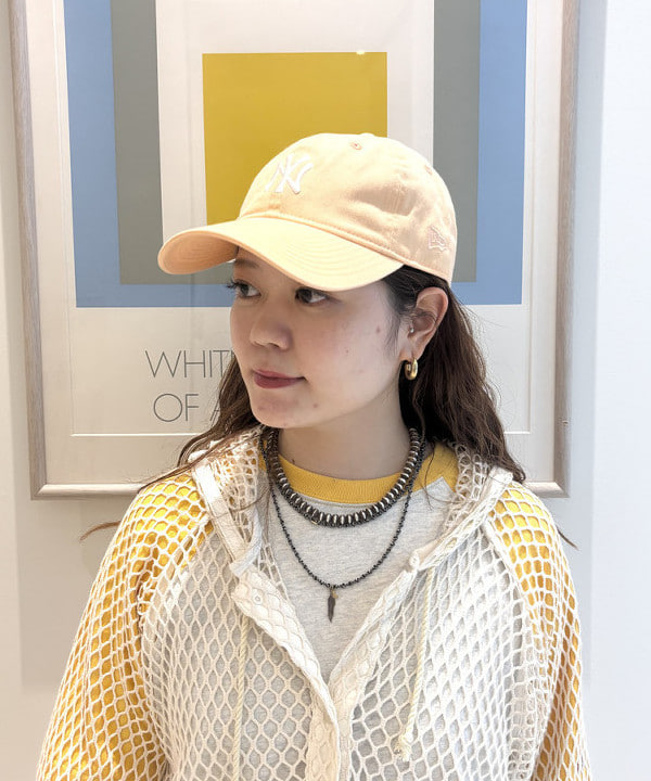 カスタニ モモノさんの「BEAMS WOMEN｜【別注】Champion / プリント ラグラン Tシャツ」を使ったコーディネート