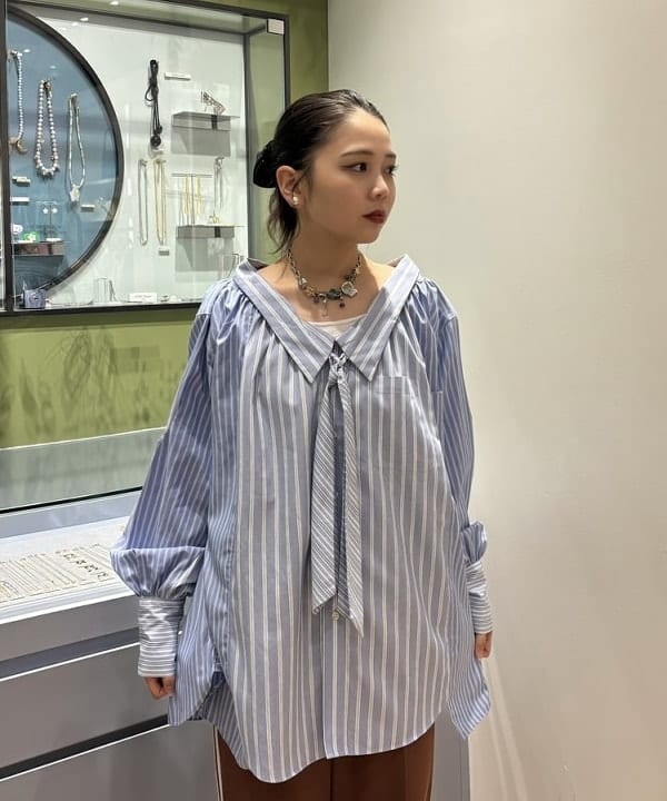 山本 里南さんの「BEAMS WOMEN｜【WEB限定】HUNTER / トラベル リップストップ バケット」を使ったコーディネート