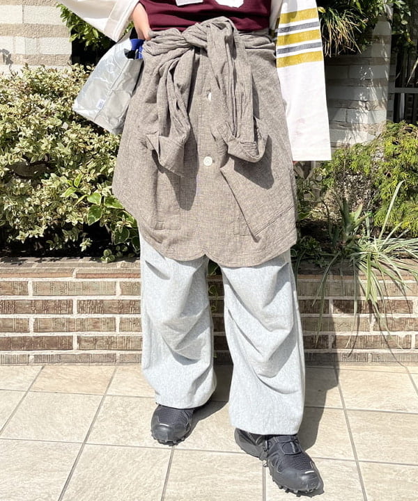 るーたまさんの「BEAMS WOMEN｜【別注】Champion / リバースウィーブ(R) ミリタリー パンツ」を使ったコーディネート